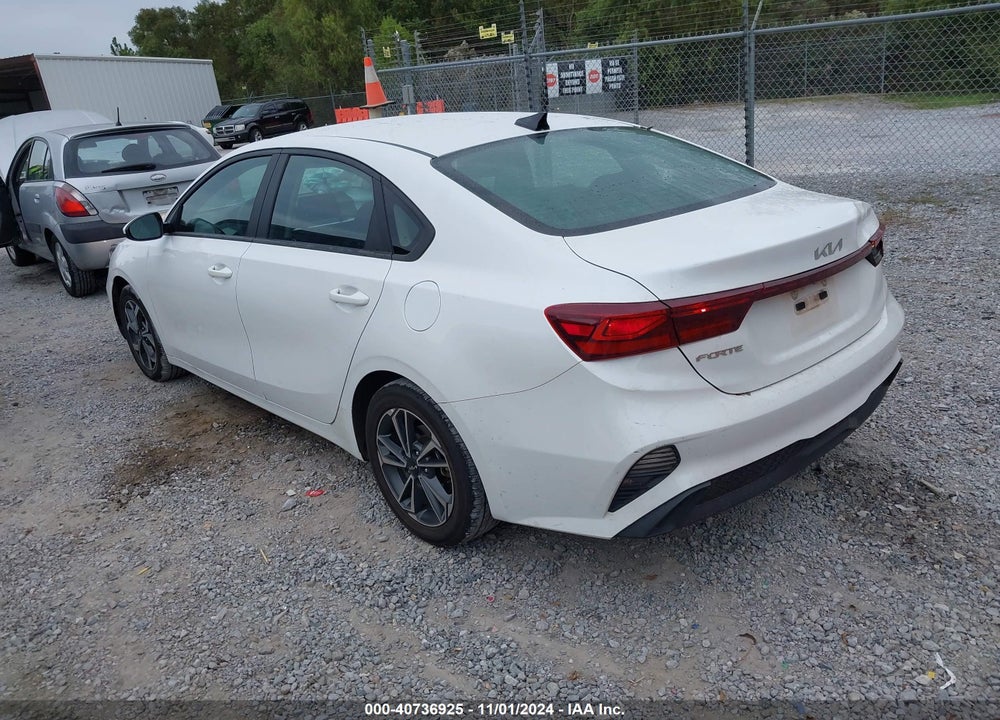 2022 KIA FORTE VIN: 3KPF24ADXNE493844