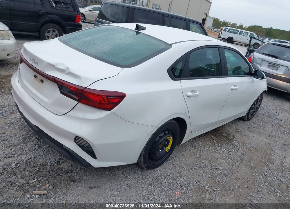 2022 KIA FORTE VIN: 3KPF24ADXNE493844