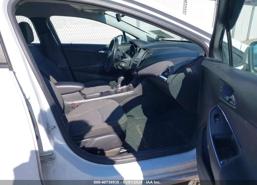 2019 CHEVROLET CRUZE VIN: 1G1BC5SMXK7113017