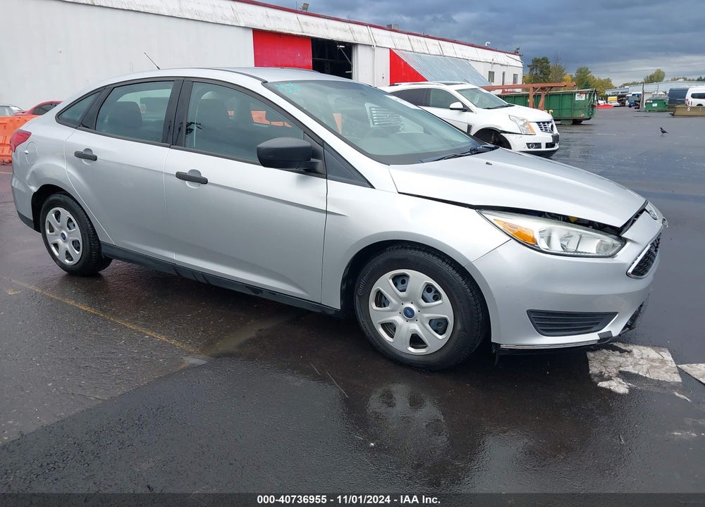 2015 FORD FOCUS VIN: 1FADP3E27FL249207
