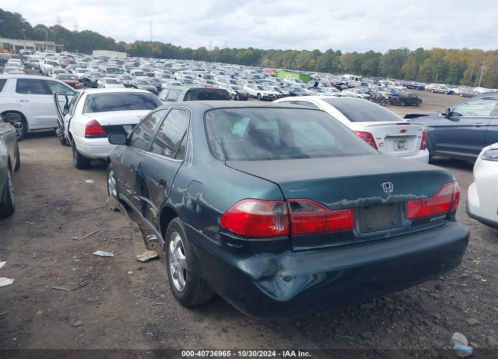 1998 HONDA ACCORD LX VIN: 1HGCG5642WA255799