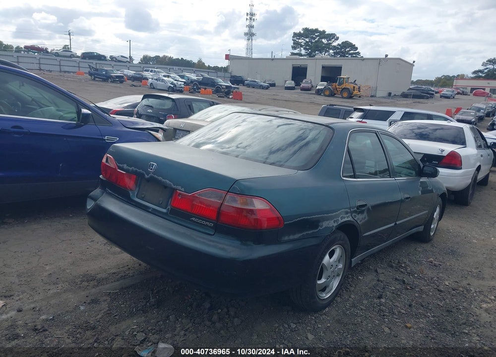 1998 HONDA ACCORD LX VIN: 1HGCG5642WA255799