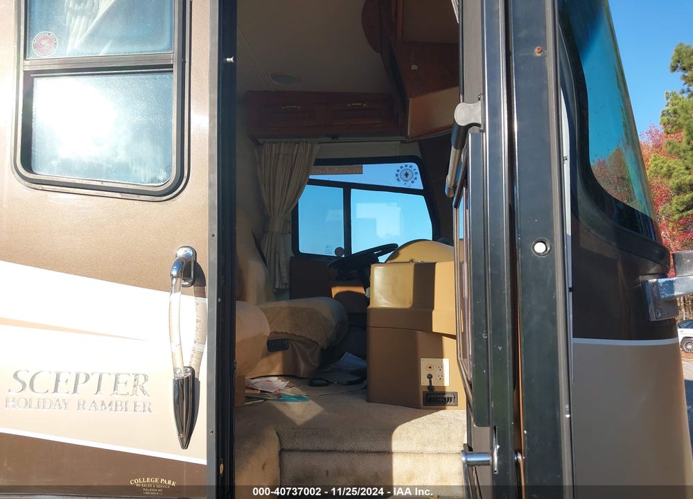 2001 ROADMASTER RAIL HOLIDAY RAMBLER SCEPTER VIN: 1RF12061012013621