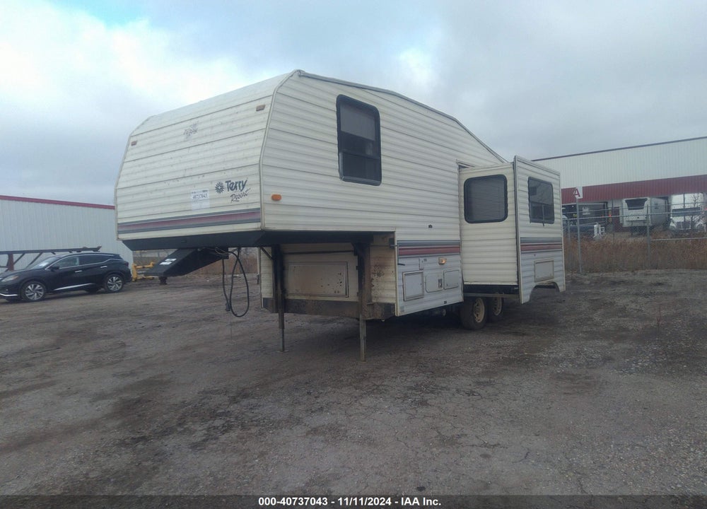 1993 FLEETWOOD TERRY RESORT VIN: 1EB5P2429P2936110