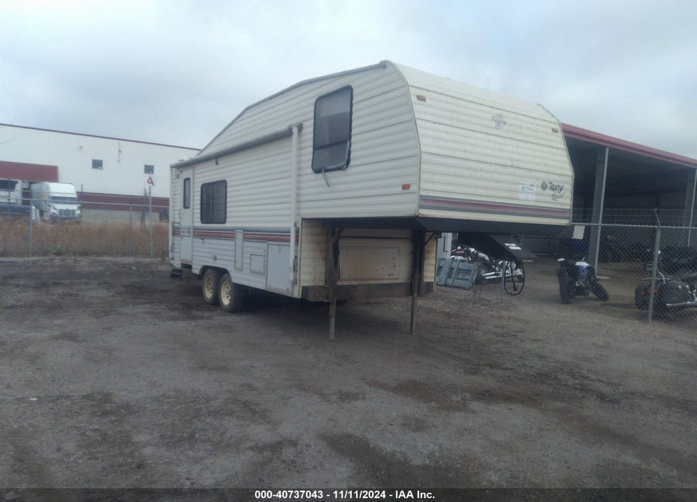1993 FLEETWOOD TERRY RESORT VIN: 1EB5P2429P2936110