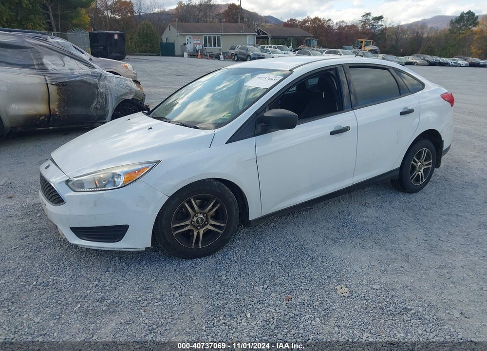 2016 FORD FOCUS VIN: 1FADP3E20GL220424