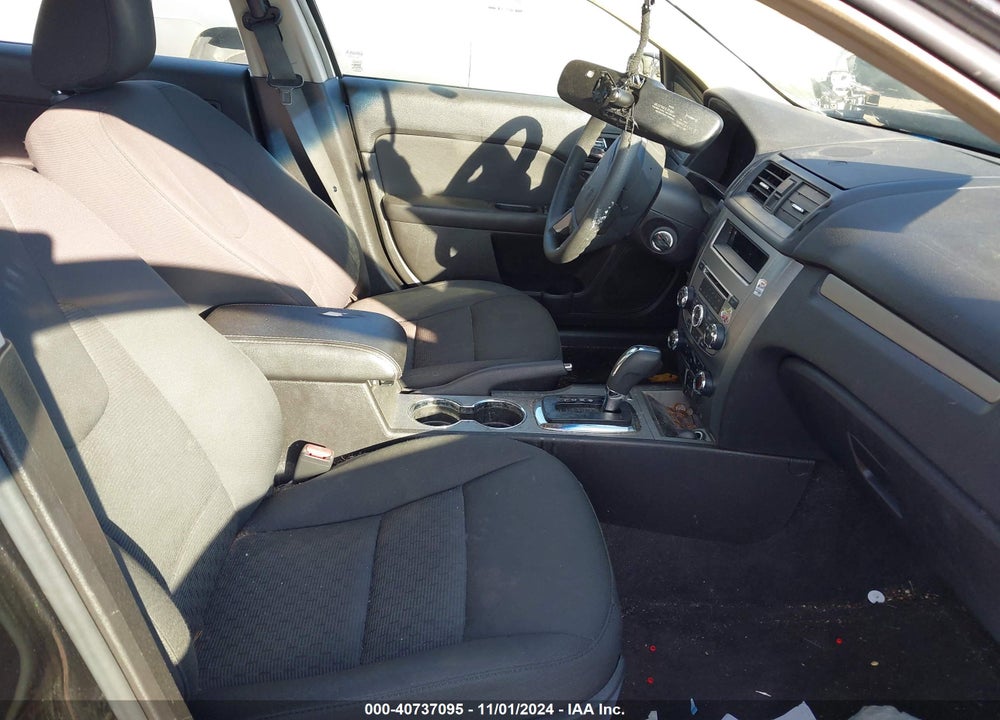 2010 FORD FUSION SE VIN: 3FAHP0HA2AR220209