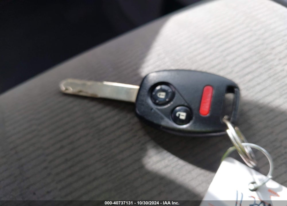 2013 HONDA CR-V LX VIN: 5J6RM3H37DL030736