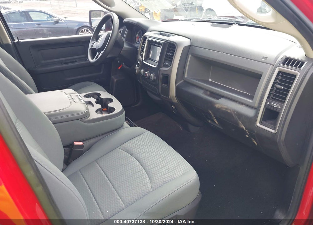 2015 RAM 1500 EXPRESS VIN: 1C6RR6KT6FS566594