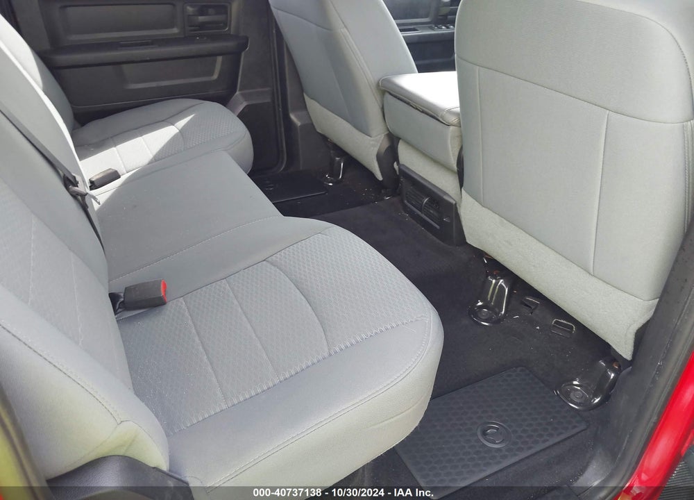 2015 RAM 1500 EXPRESS VIN: 1C6RR6KT6FS566594