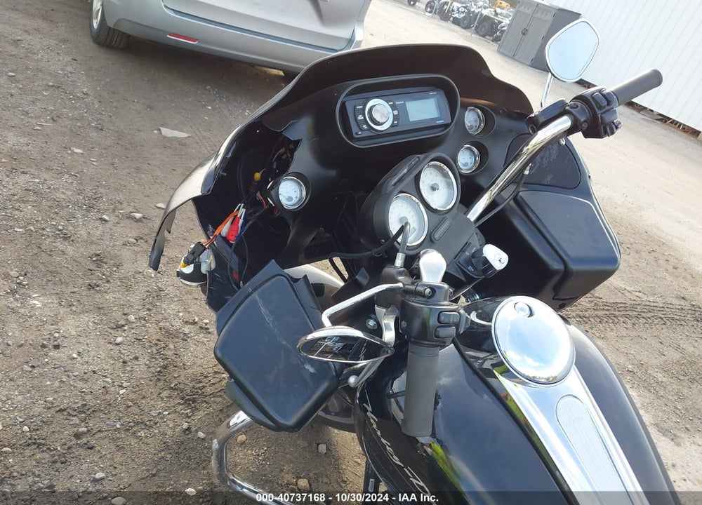 2011 HARLEY-DAVIDSON FLTRX VIN: 1HD1KH414BB603636