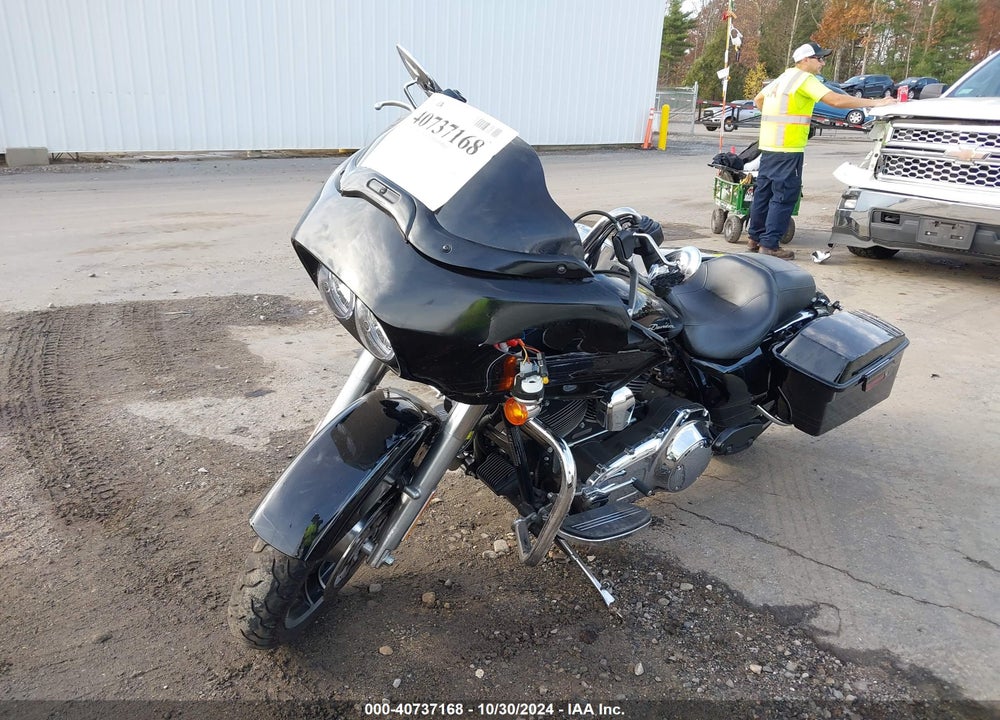 2011 HARLEY-DAVIDSON FLTRX VIN: 1HD1KH414BB603636