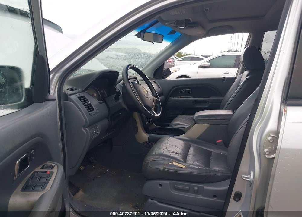 2006 HONDA PILOT EX-L VIN: 5FNYF28656B020065
