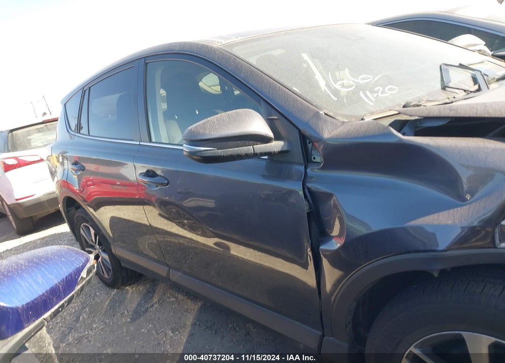 2018 TOYOTA RAV4 XLE VIN: JTMWFREV1JJ745756