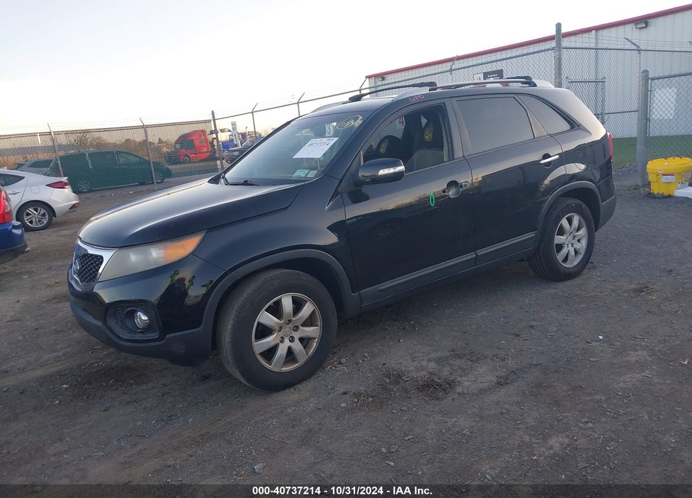 2011 KIA SORENTO LX VIN: 5XYKT3A13BG185344