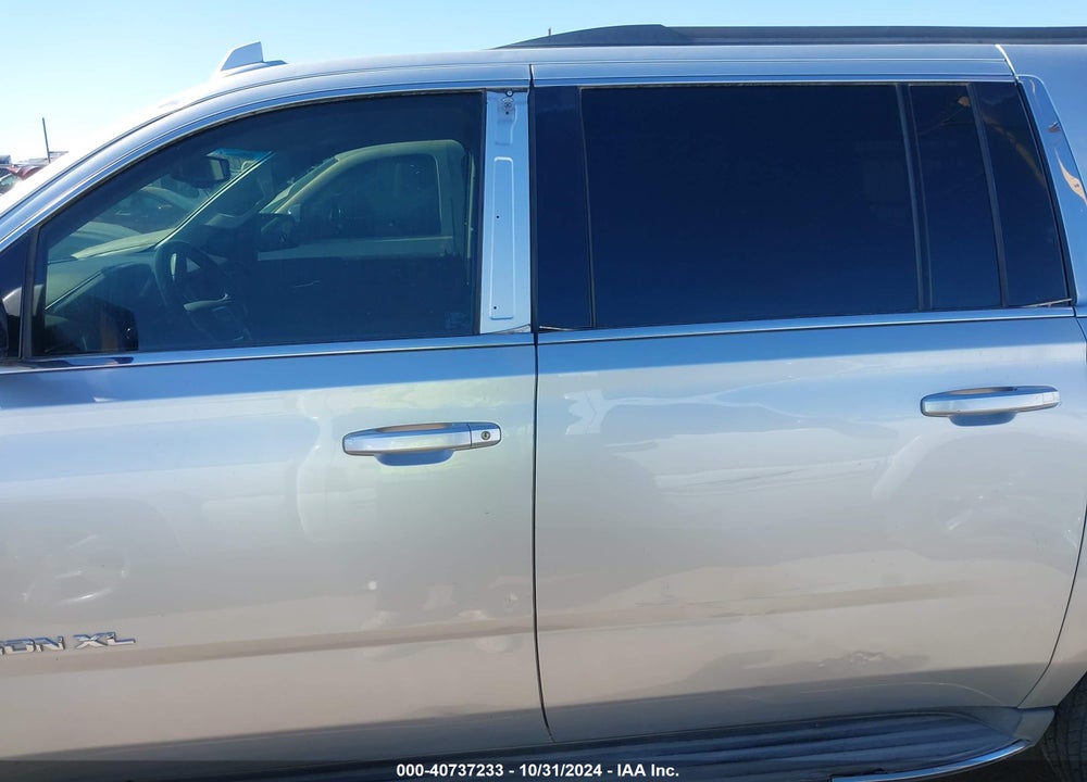 2015 GMC YUKON XL 1500 SLE VIN: 1GKS1GKC8FR513494
