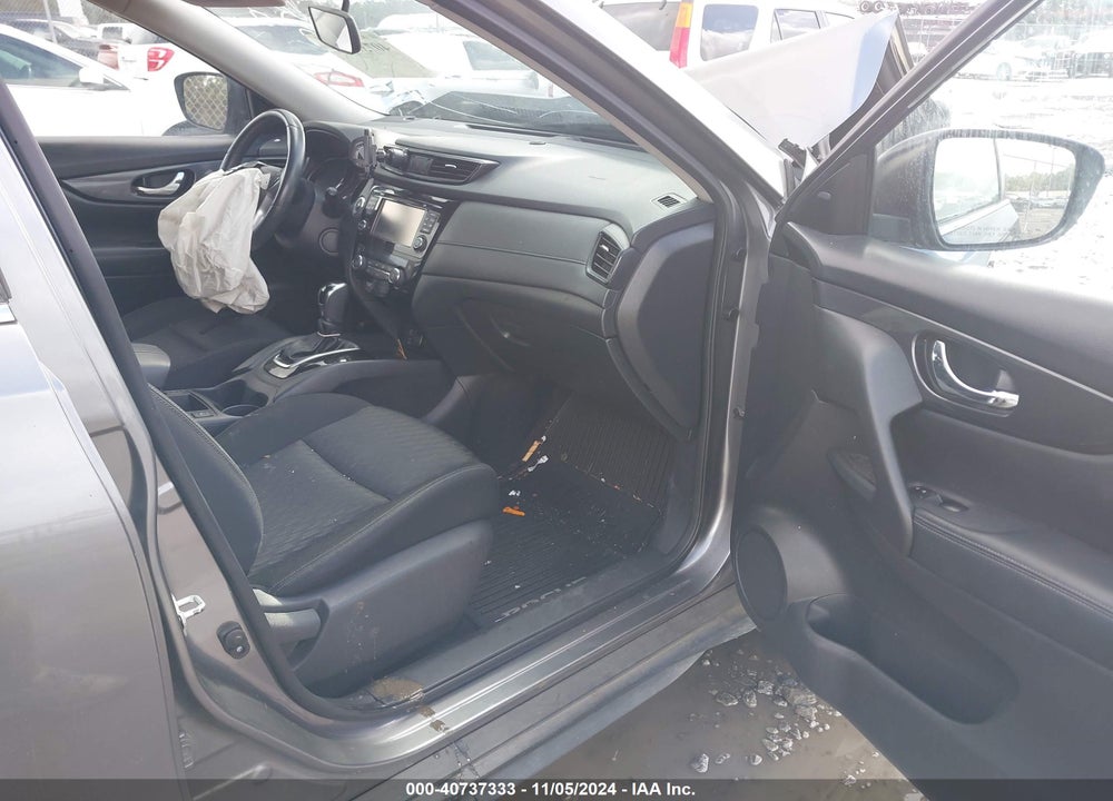 2017 NISSAN ROGUE SV VIN: KNMAT2MTXHP582347
