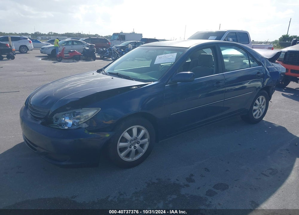 2002 TOYOTA CAMRY XLE VIN: JTDBE32K120051018