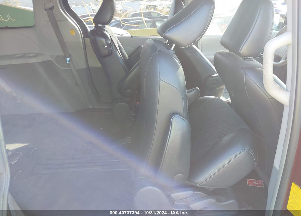 2013 TOYOTA SIENNA SE 8 PASSENGER VIN: 5TDXK3DCXDS362371