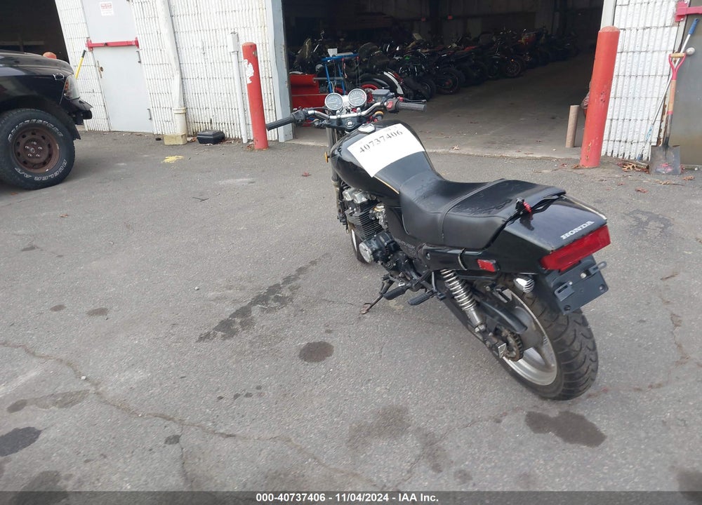 2000 HONDA CB750 VIN: JH2RC3800YM800278