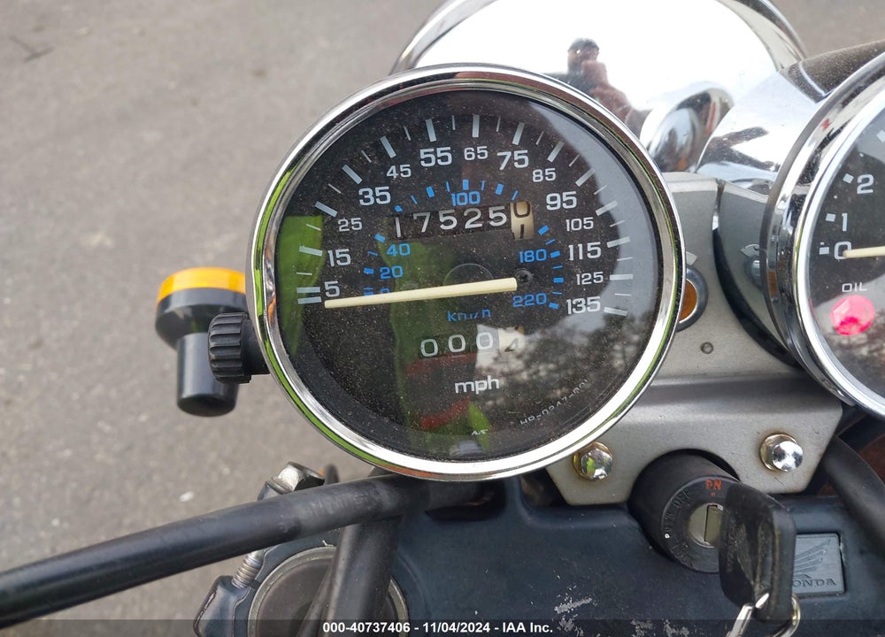 2000 HONDA CB750 VIN: JH2RC3800YM800278