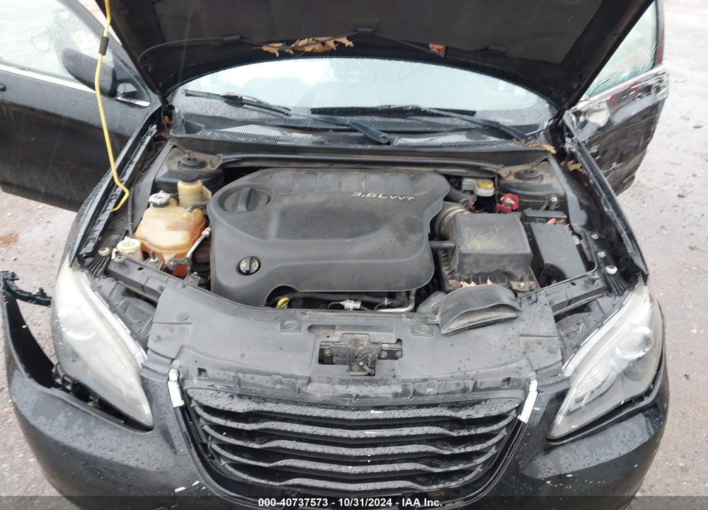 2011 CHRYSLER 200 S VIN: 1C3BC8FG5BN600445