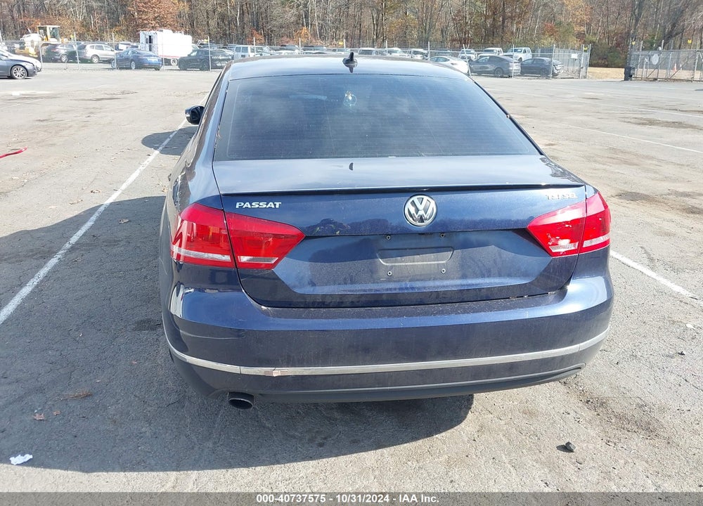 2015 VOLKSWAGEN PASSAT 1.8T SEL PREMIUM VIN: 1VWCT7A3XFC072852