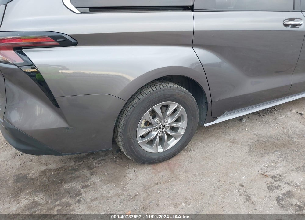 2023 TOYOTA SIENNA XLE VIN: 5TDYRKEC3PS161764