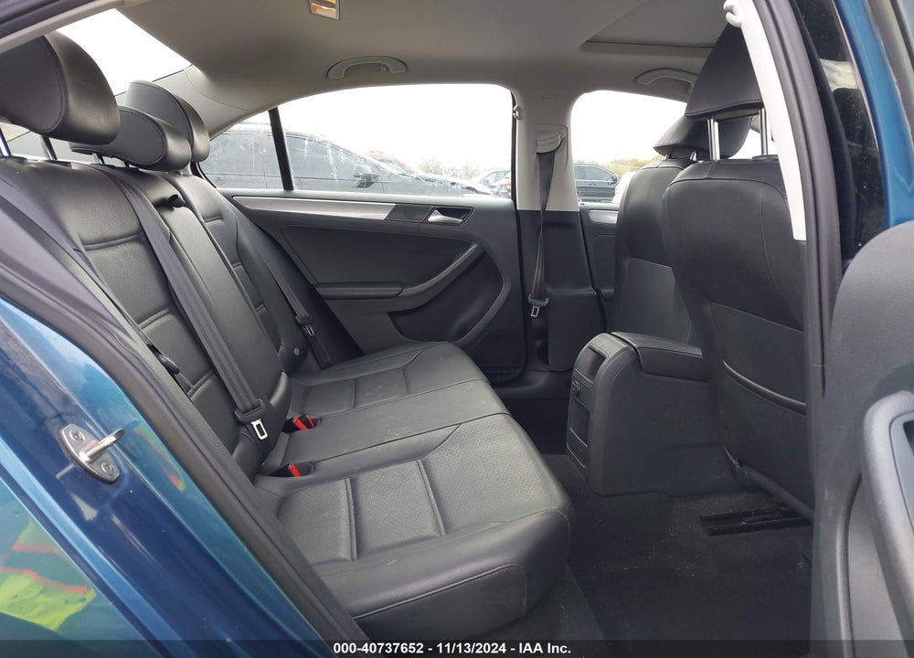 2017 VOLKSWAGEN JETTA 1.4T SE VIN: 3VWDB7AJ9HM206838