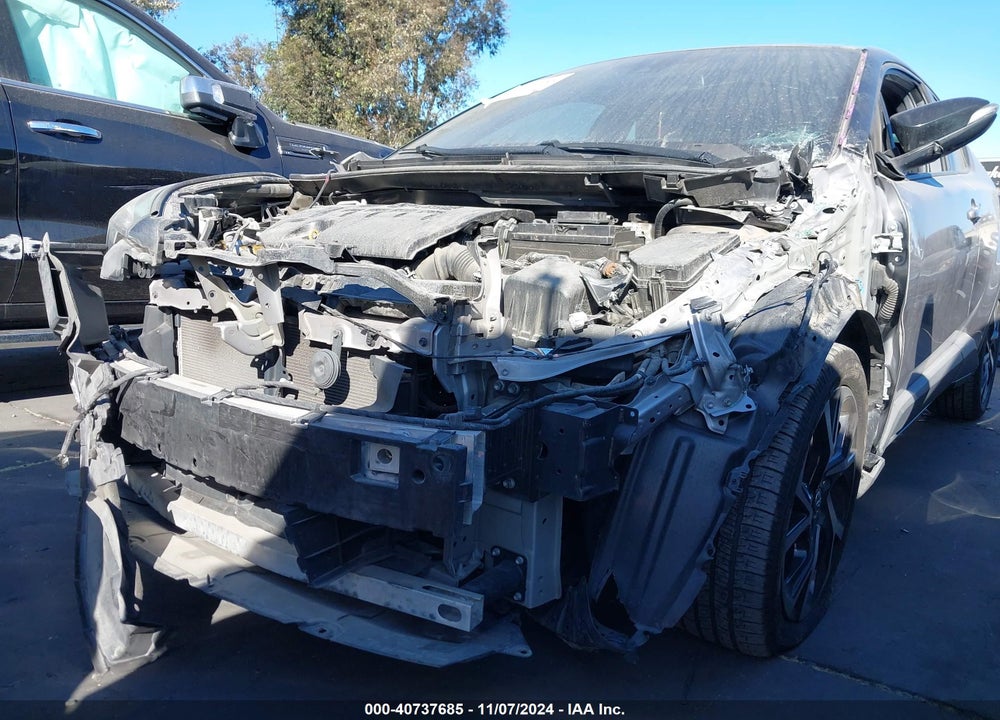 2019 TOYOTA C-HR XLE VIN: JTNKHMBXXK1020946