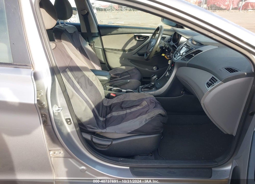 2014 HYUNDAI ELANTRA SE VIN: KMHDH4AE8EU049194