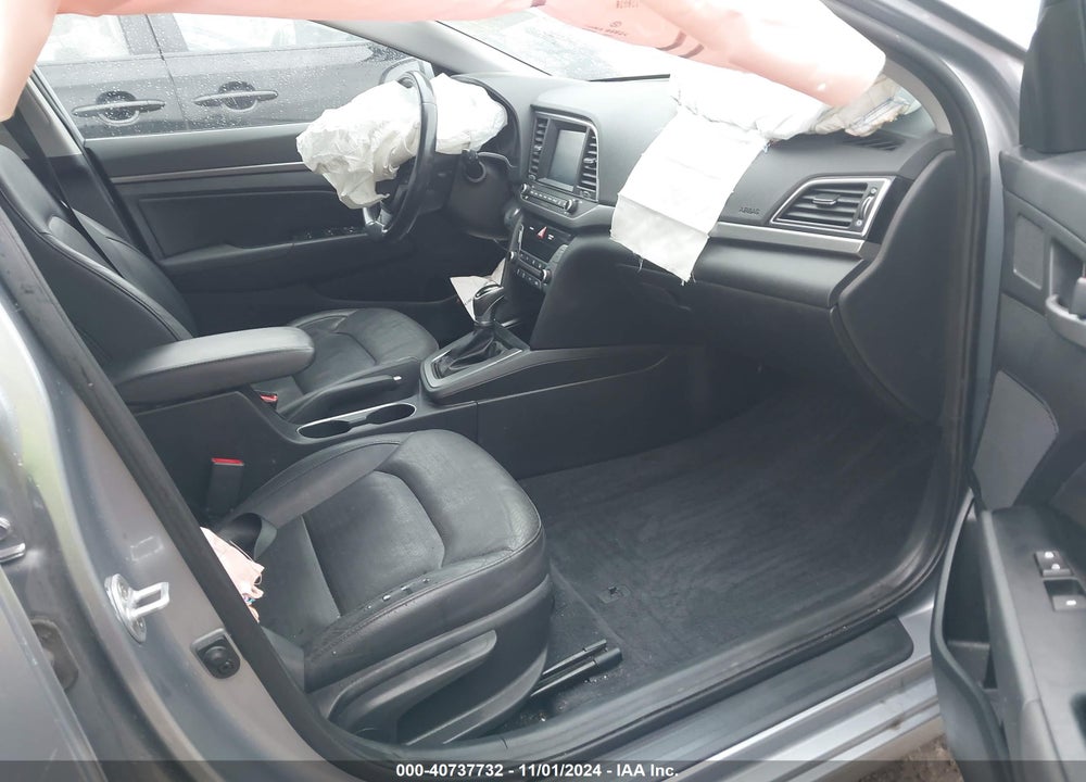 2017 HYUNDAI ELANTRA LIMITED VIN: 5NPD84LF0HH030390