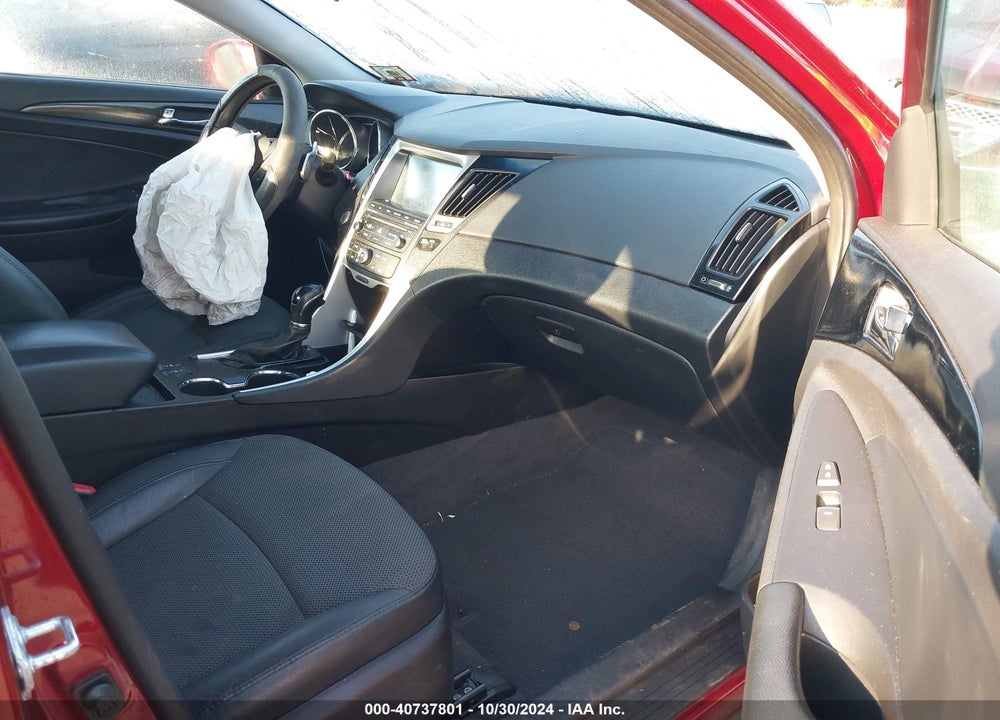 2014 HYUNDAI SONATA SE VIN: 5NPEC4AC6EH891113