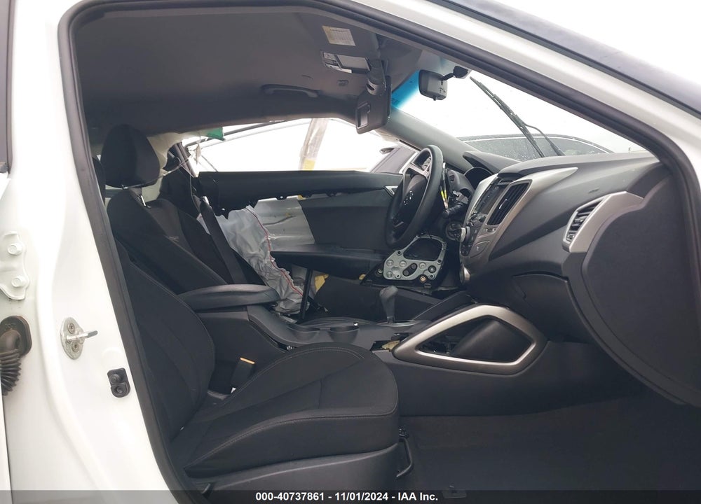 2015 HYUNDAI VELOSTER VIN: KMHTC6AD5FU242899