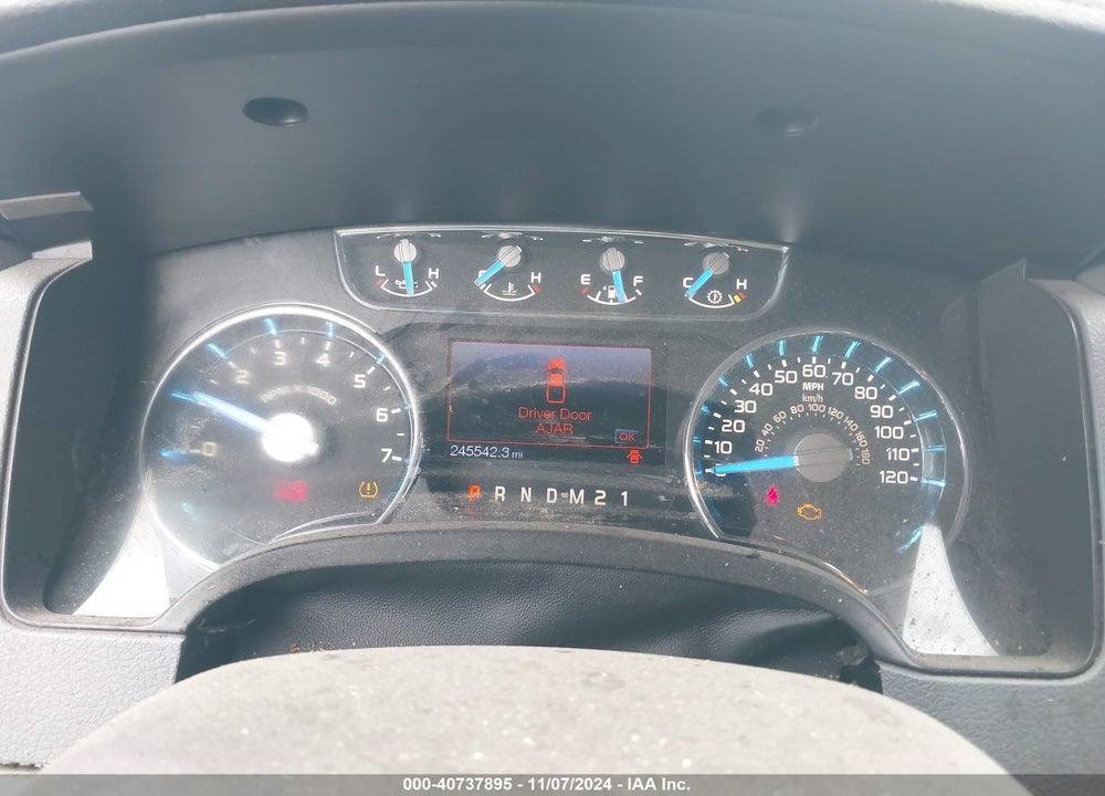 2013 FORD F-150 LARIAT VIN: 1FTFW1ET4DKD13158