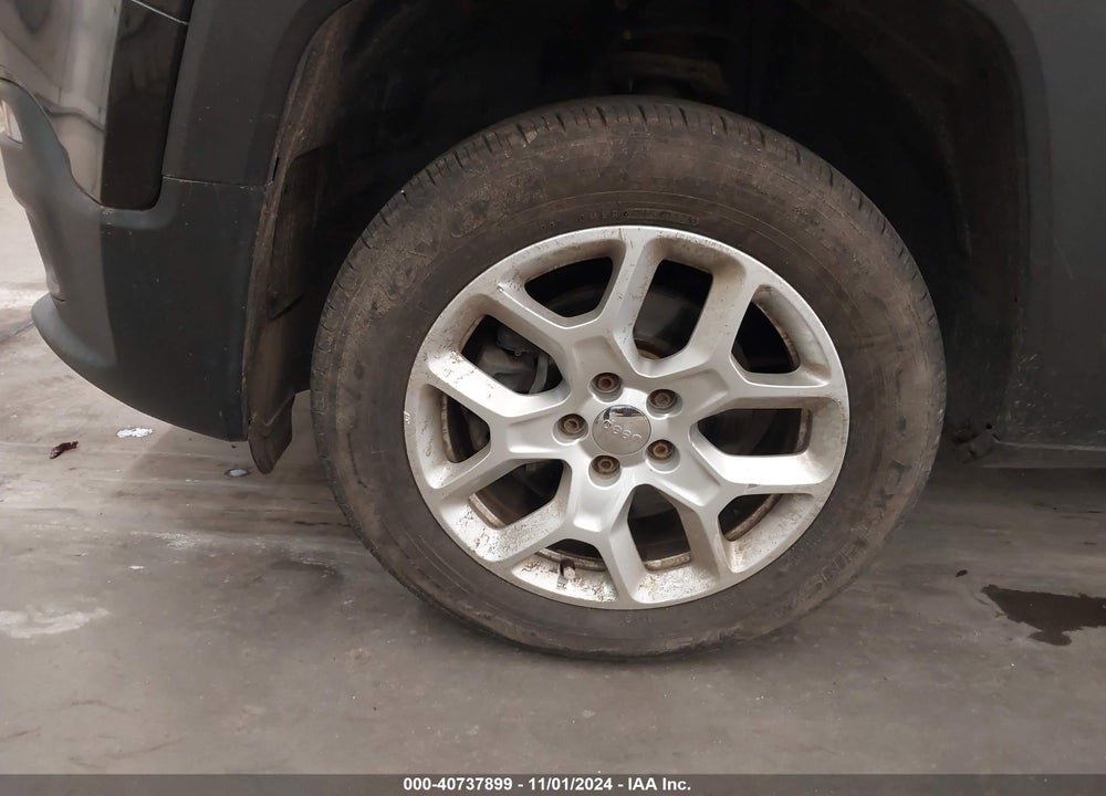 2015 JEEP RENEGADE LATITUDE VIN: ZACCJBBT0FPB64353
