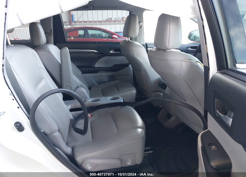 2017 TOYOTA HIGHLANDER LIMITED VIN: 5TDDZRFHXHS378411