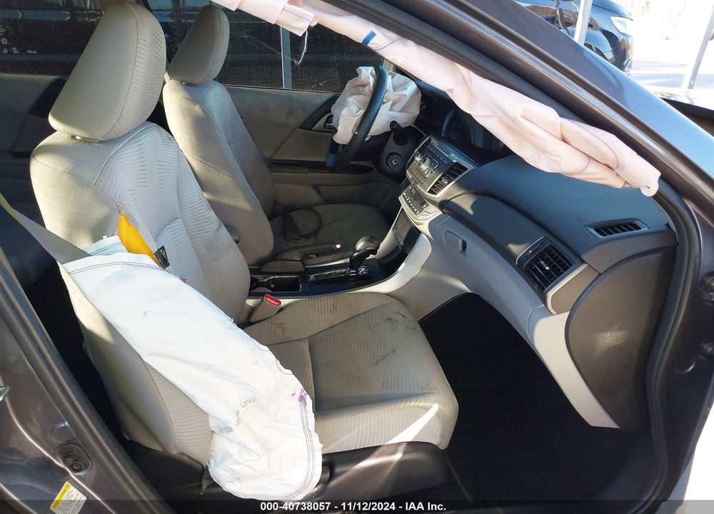 2015 HONDA ACCORD LX VIN: 1HGCR2F36FA121670