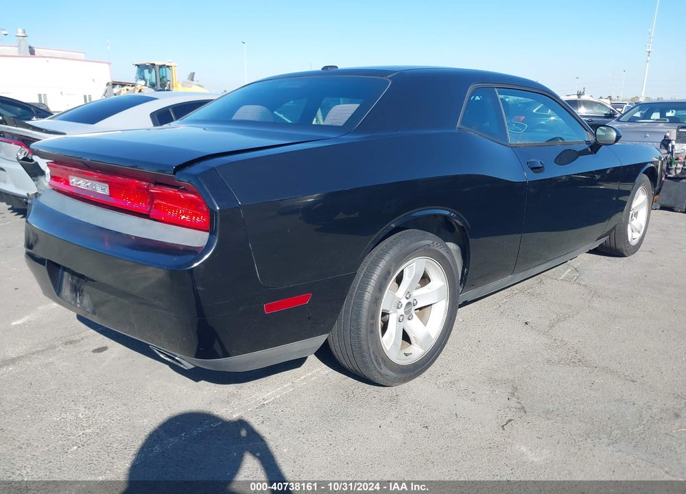 2014 DODGE CHALLENGER SXT VIN: 2C3CDYAG1EH225384
