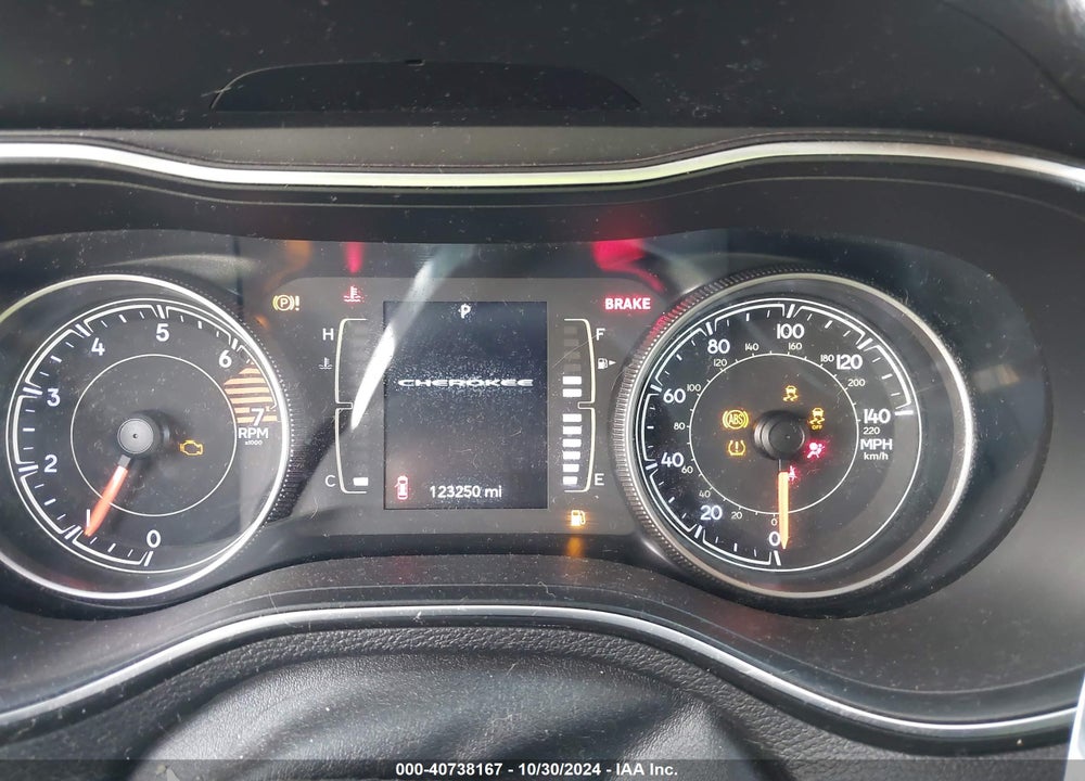2019 JEEP CHEROKEE LATITUDE FWD VIN: 1C4PJLCB5KD145587