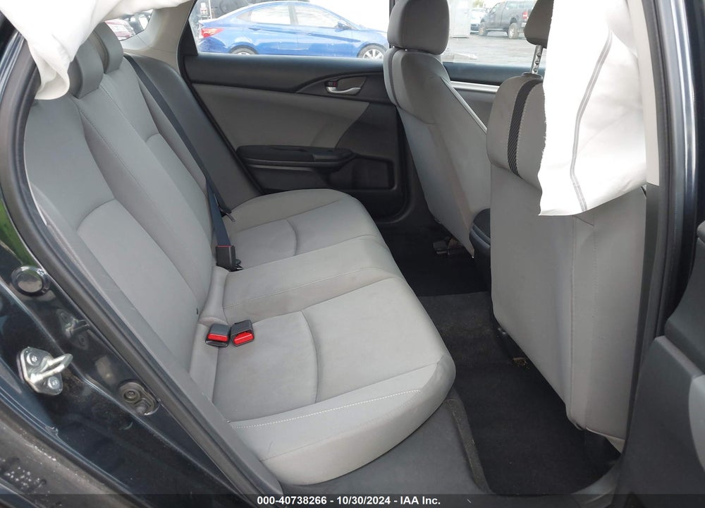 2018 HONDA CIVIC LX VIN: 2HGFC2F56JH579977