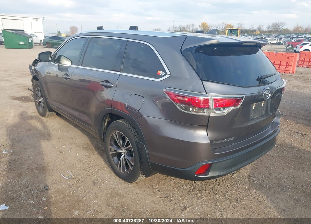 2016 TOYOTA HIGHLANDER XLE V6 VIN: 5TDJKRFH7GS320696
