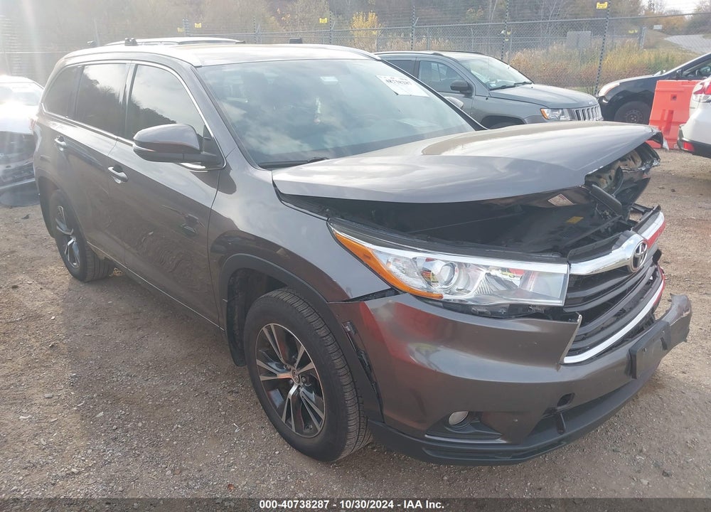 2016 TOYOTA HIGHLANDER XLE V6 VIN: 5TDJKRFH7GS320696