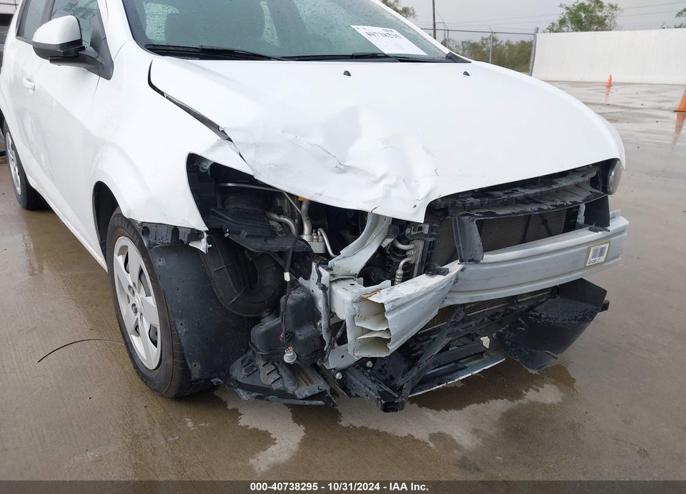 2014 CHEVROLET SONIC LS AUTO VIN: 1G1JA6SH5E4237339