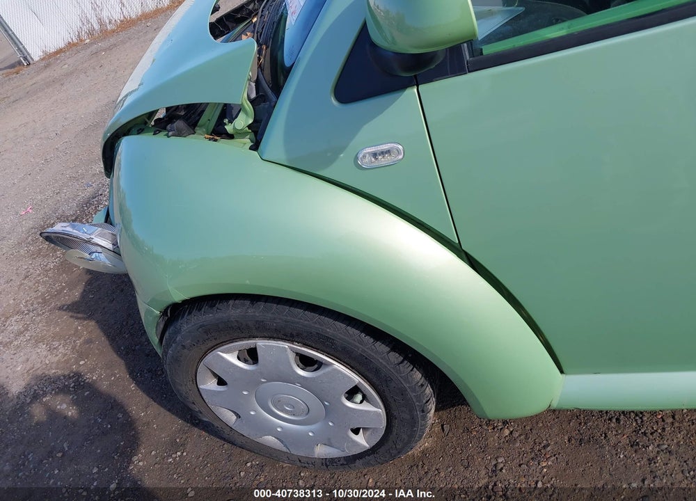 2000 VOLKSWAGEN NEW BEETLE GLS VIN: 3VWCA21C0YM477595
