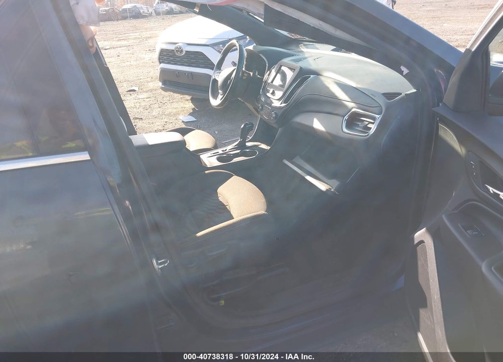 2019 CHEVROLET EQUINOX LT VIN: 2GNAXUEV5K6226077