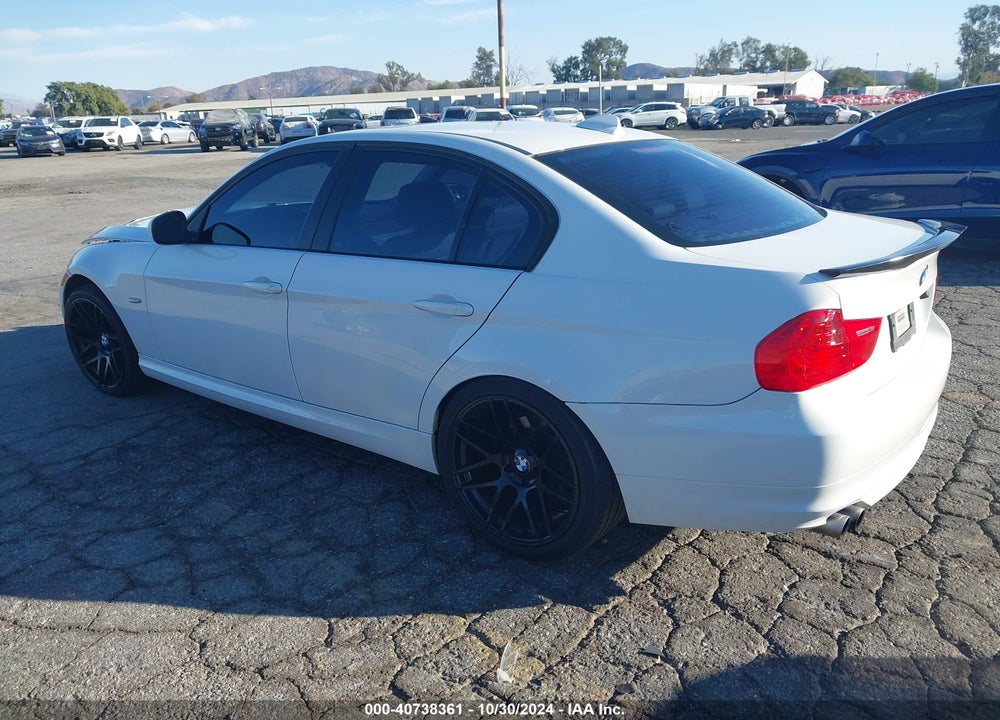 2009 BMW 328I VIN: WBAPH57589NL76819