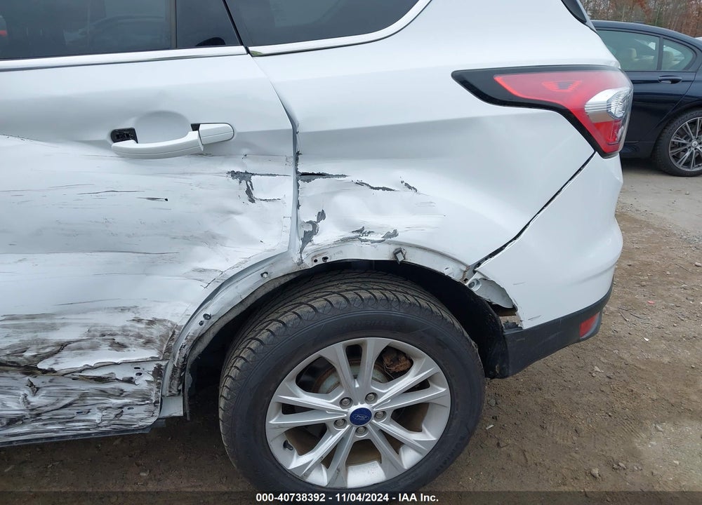 2018 FORD ESCAPE SE VIN: 1FMCU9GD3JUD25309