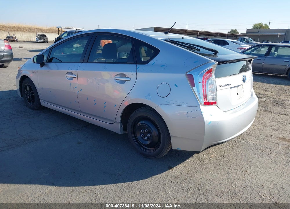 2015 TOYOTA PRIUS TWO VIN: JTDKN3DU2F0429805