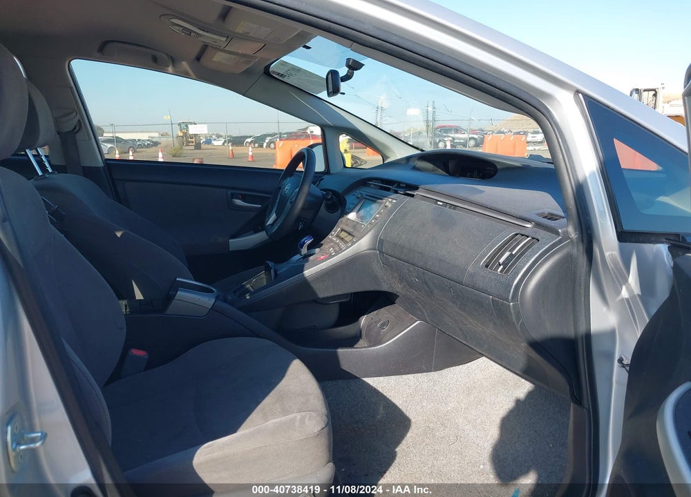 2015 TOYOTA PRIUS TWO VIN: JTDKN3DU2F0429805